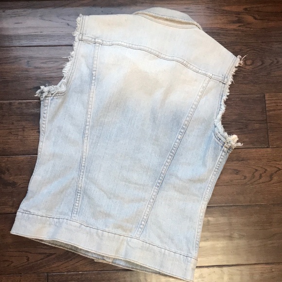 J Brand Faith light wash distressed jean vest - Picture 6 of 9